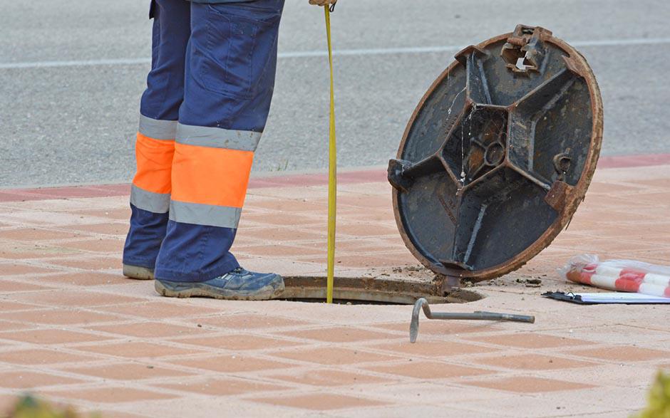 comment déboucher une canalisation de wc Paris 17